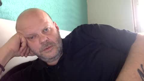 Mutin online show from February 18, 2:02 pm