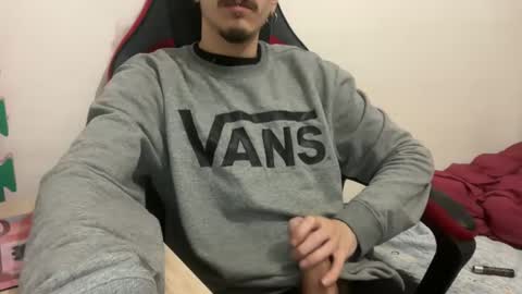 Snapshot of muupp69 chatting on December 24, 12:11 am muupp69 online show from December 24, 12:11 am