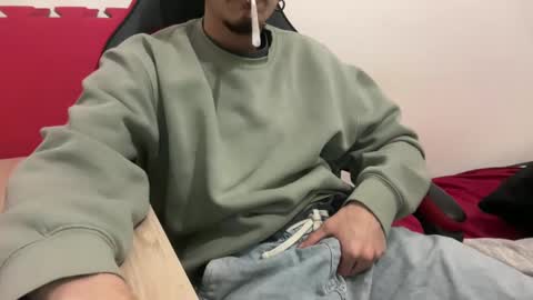 Snapshot of muupp69 chatting on January 14, 1:15 am muupp69 online show from January 14, 1:15 am