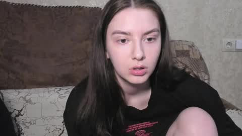 cute couple online show from March 30, 7:04 pm