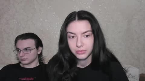 cute couple online show from April 27, 9:13 pm