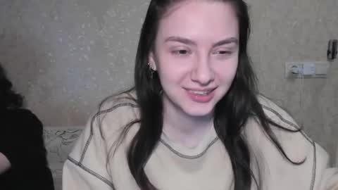 cute couple online show from June 20, 11:07 pm