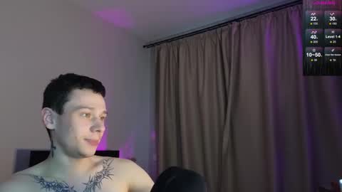 Snapshot of mvpzxc chatting on November 6, 1:01 pm 1x1 online show from November 6, 1:01 pm