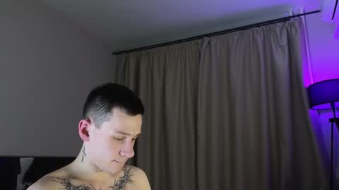 Snapshot of mvpzxc chatting on December 15, 2:32 pm 1x1 online show from December 15, 2:32 pm