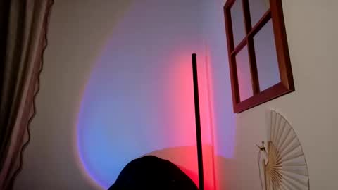 Snapshot of mx_anouk_divine chatting on November 24, 4:45 am Mx. Anouk Divine online show from November 24, 4:45 am