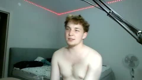 Snapshot of mxmplay chatting on June 14, 11:07 pm alexplay online show from June 14, 11:07 pm