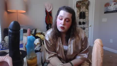 Snapshot of mxsissycharlotte chatting on January 15, 7:44 pm Mx Charlotte online show from January 15, 7:44 pm