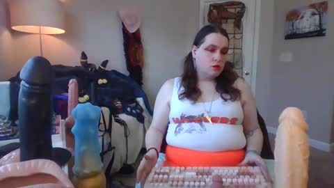 Snapshot of mxsissycharlotte chatting on February 26, 8:00 pm Mx Charlotte online show from February 26, 8:00 pm