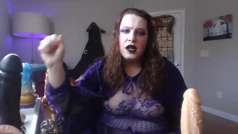 Snapshot of mxsissycharlotte chatting on March 4, 3:48 pm Mx Charlotte online show from March 4, 3:48 pm