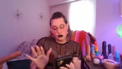 Snapshot of mxsissycharlotte chatting on May 11, 7:11 pm Mx Charlotte online show from May 11, 7:11 pm