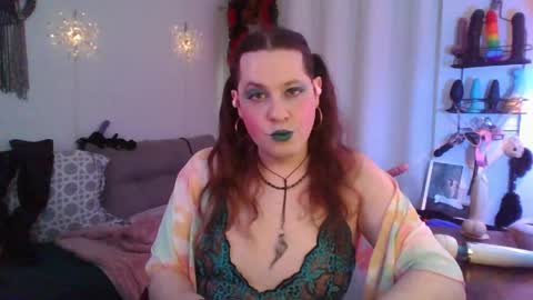 Snapshot of mxsissycharlotte chatting on June 8, 4:51 pm Mx Charlotte online show from June 8, 4:51 pm