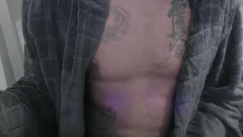 Snapshot of my432687 chatting on December 25, 1:53 am my432687 online show from December 25, 1:53 am