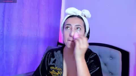 my_aleja_ online show from March 5, 12:23 pm