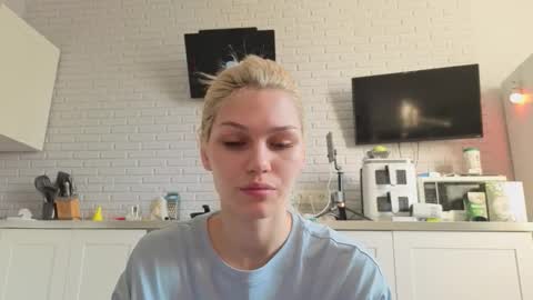 April online show from March 16, 12:53 pm