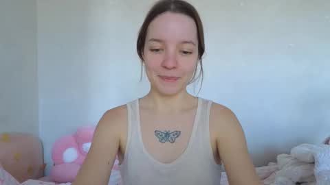 Snapshot of my_mia_ chatting on December 19, 11:50 am MIA I will be here Monday Wednesday Thursday Saturday online show from December 19, 11:50 am