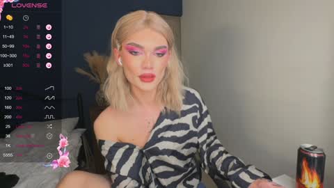 Snapshot of my_muse chatting on January 17, 2:39 pm Sandra Muse online show from January 17, 2:39 pm