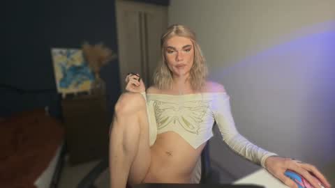 Snapshot of my_muse chatting on January 31, 4:17 pm Sandra Muse online show from January 31, 4:17 pm