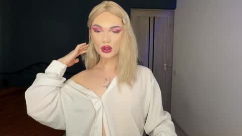 Snapshot of my_muse chatting on February 7, 11:12 am Sandra Muse online show from February 7, 11:12 am