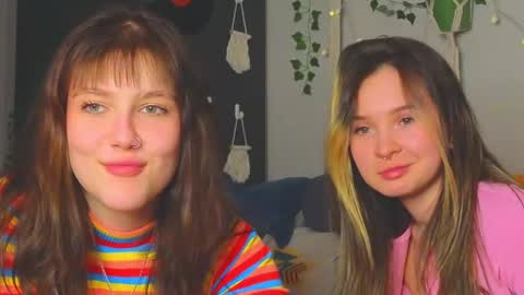 Snapshot of my_parisss chatting on December 7, 7:43 pm PARIS online show from December 7, 7:43 pm
