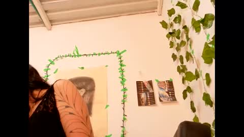 miagosling  NTMU  Dont forget follow me  online show from September 12, 5:02 pm