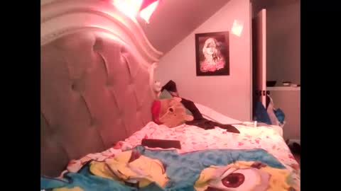 Snapshot of myamedusa chatting on November 23, 5:24 pm myamedusa online show from November 23, 5:24 pm