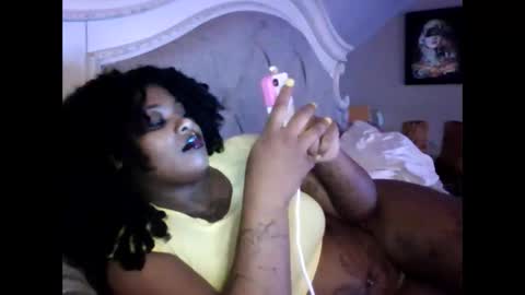 Snapshot of myamedusa chatting on November 26, 12:33 am myamedusa online show from November 26, 12:33 am