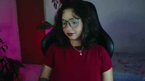 Snapshot of myamillor chatting on July 15, 8:58 pm myamillor online show from July 15, 8:58 pm