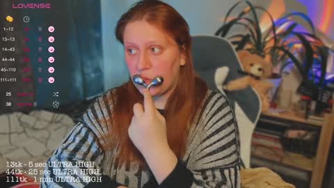 Snapshot of myanotherday chatting on December 24, 11:33 pm Kate online show from December 24, 11:33 pm