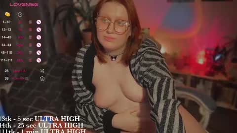 Snapshot of myanotherday chatting on February 22, 1:44 am Kate online show from February 22, 1:44 am