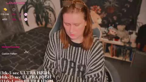 Snapshot of myanotherday chatting on October 3, 9:23 pm Kate online show from October 3, 9:23 pm