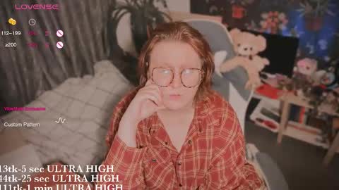 Snapshot of myanotherday chatting on November 11, 1:27 am Kate online show from November 11, 1:27 am