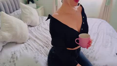 Mya-be Yours P online show from June 13, 3:21 pm