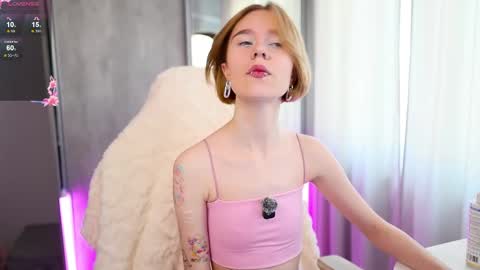 Lana online show from March 18, 7:22 am