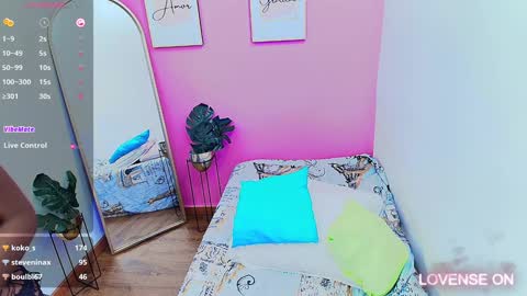 Snapshot of myblackdope_ chatting on December 31, 6:35 pm Samanta online show from December 31, 6:35 pm