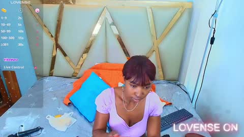 Snapshot of myblackdope_ chatting on January 13, 1:06 pm Samanta online show from January 13, 1:06 pm