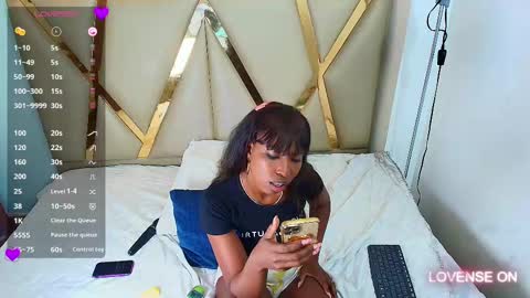 Snapshot of myblackdope_ chatting on March 6, 1:24 pm Samanta online show from March 6, 1:24 pm
