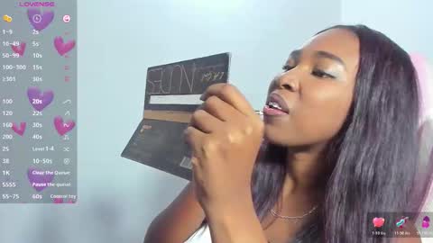 Snapshot of myblackdope_ chatting on November 23, 11:48 pm Samanta online show from November 23, 11:48 pm