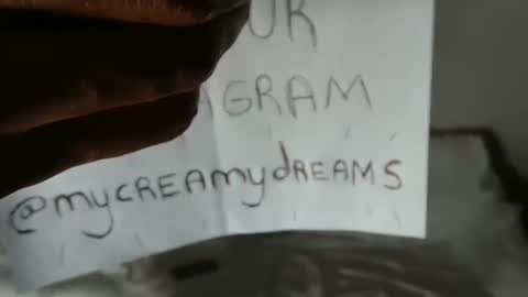 Snapshot of mycreamydreams chatting on December 15, 8:47 pm mycreamydreams online show from December 15, 8:47 pm
