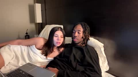 Snapshot of mycreamydreams chatting on January 2, 3:48 am mycreamydreams online show from January 2, 3:48 am