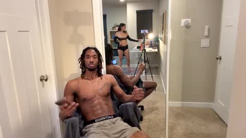 Snapshot of mycreamydreams chatting on February 10, 3:03 am mycreamydreams online show from February 10, 3:03 am