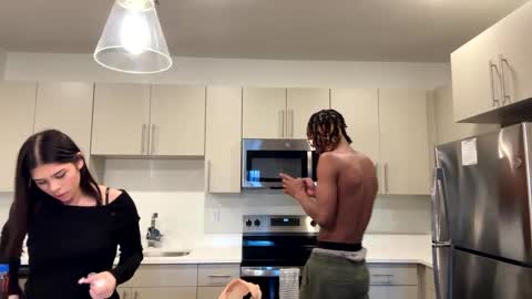 Snapshot of mycreamydreams chatting on March 3, 12:37 am mycreamydreams online show from March 3, 12:37 am