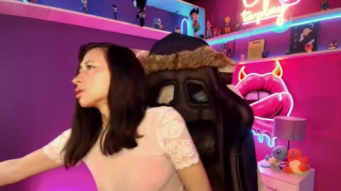 Milly Cute online show from February 12, 4:29 am