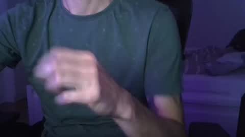 Snapshot of mydickistoobig chatting on October 3, 4:48 pm Big Dick Huhu online show from October 3, 4:48 pm