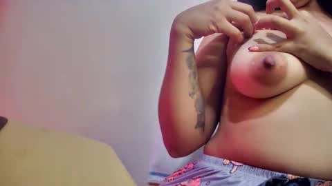 Snapshot of myhoney_hot chatting on May 27, 11:46 pm myhoney_hot online show from May 27, 11:46 pm