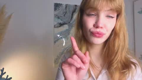 Snapshot of myismira chatting on October 30, 4:14 am Mira online show from October 30, 4:14 am