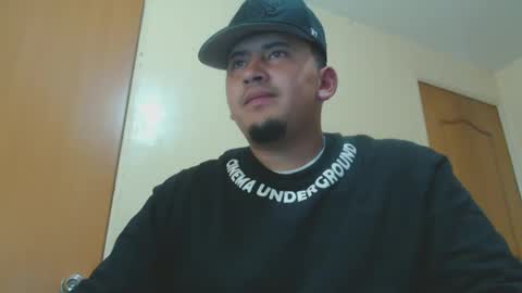 Snapshot of myke_andrade chatting on January 17, 7:08 am myke_andrade online show from January 17, 7:08 am