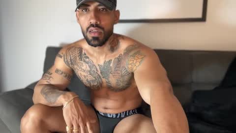 Myke esthetic online show from March 10, 1:23 am