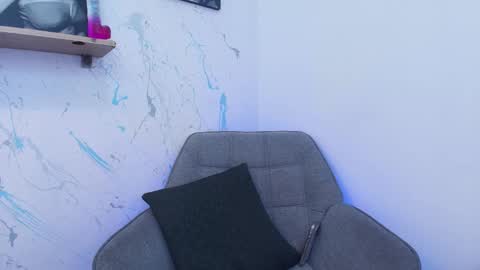 Mykel   online show from November 4, 4:22 am