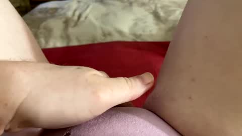 Snapshot of mykittyneedsuu chatting on January 13, 10:36 am Kitty online show from January 13, 10:36 am