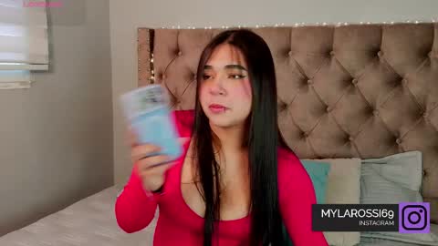 Snapshot of mylarossi chatting on June 6, 5:06 pm Rossi online show from June 6, 5:06 pm